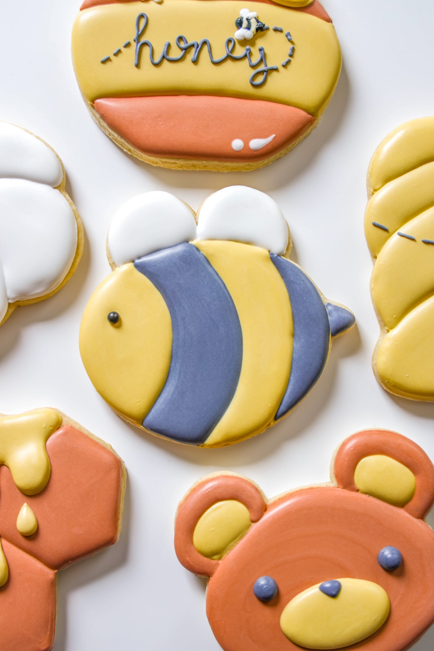 🐝🍯 April 19 - Sweet Honey Cookie Decorating Class
