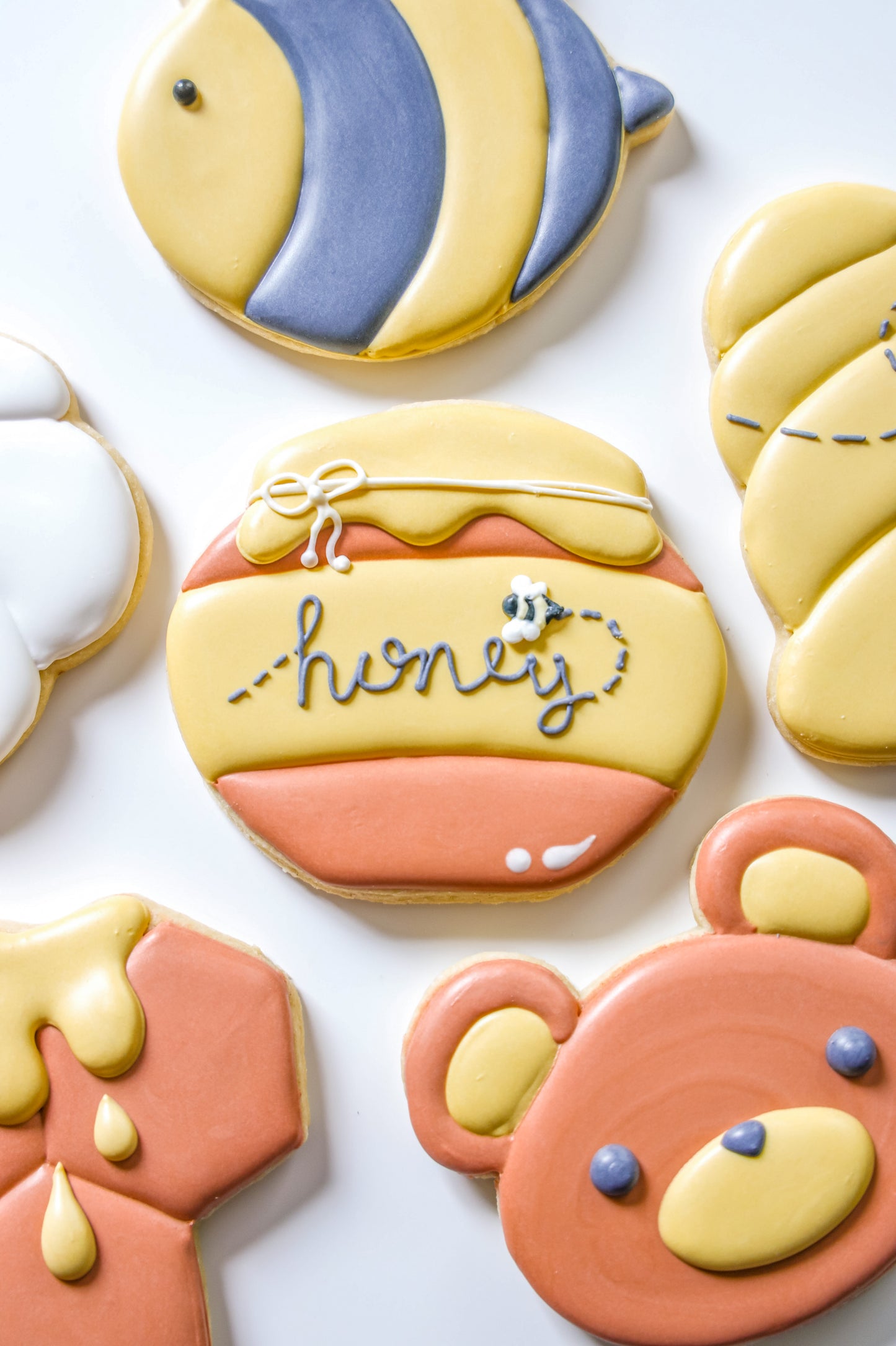 🐝🍯 April 19 - Sweet Honey Cookie Decorating Class